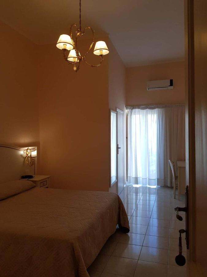 Hotel Santa Teresa 3*